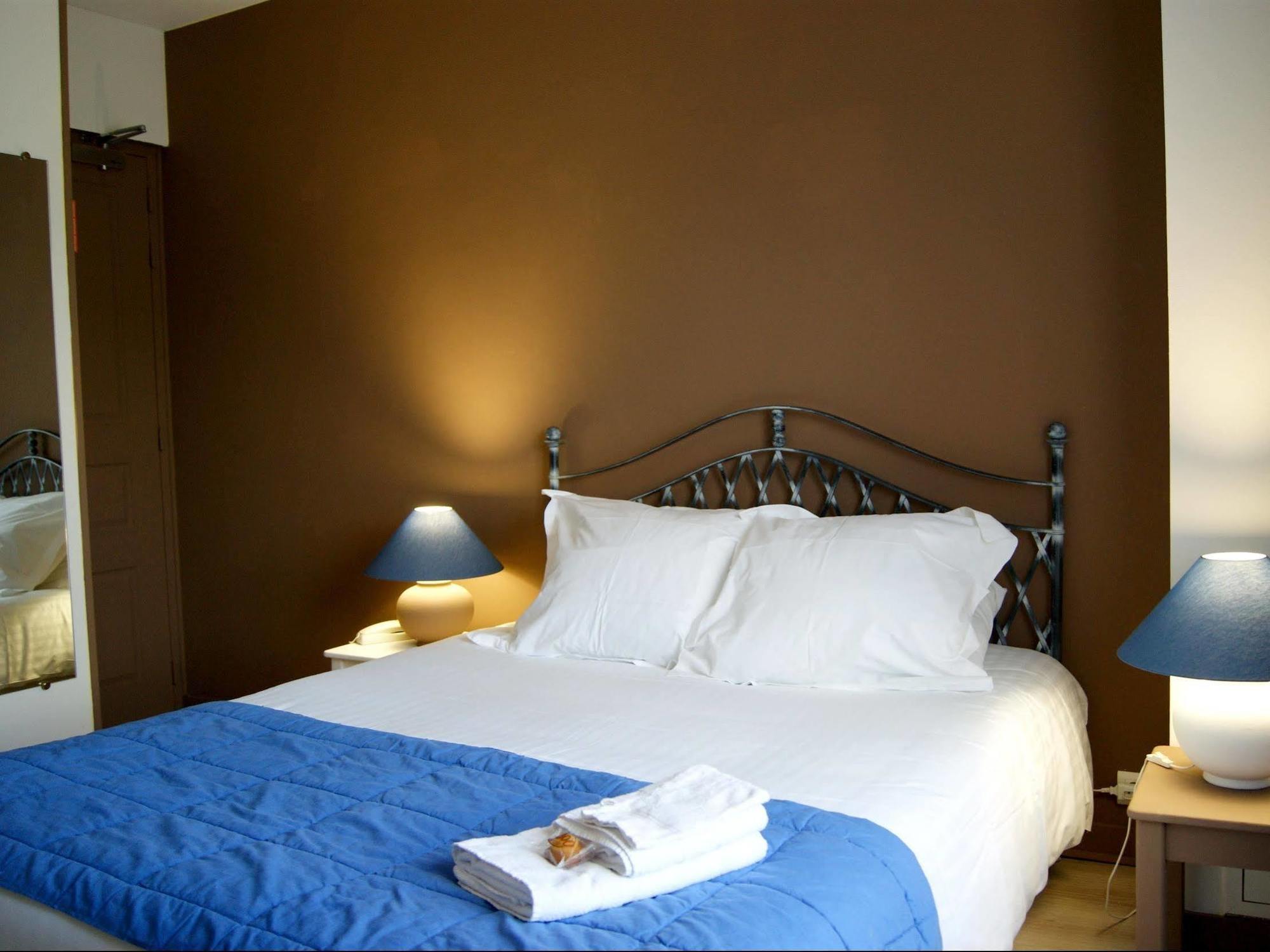Le Saint Eloi Logis & Spa Restaurant L Schumacher Solignac Exterior photo
